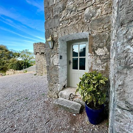 Tan-Yr-Ogo Gate Lodge, Gwrych Castle Llanddulas Esterno foto