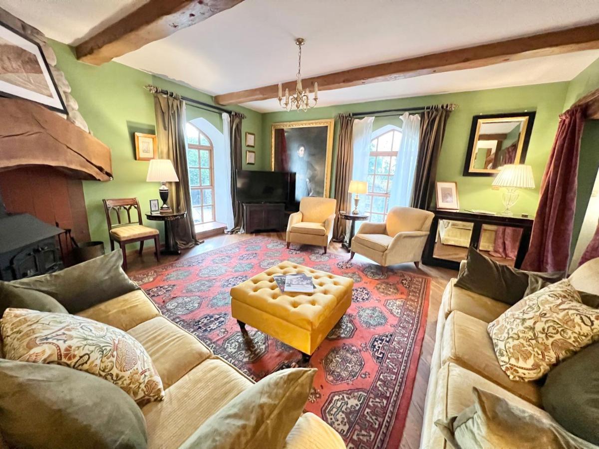 Tan-Yr-Ogo Gate Lodge, Gwrych Castle Llanddulas Esterno foto