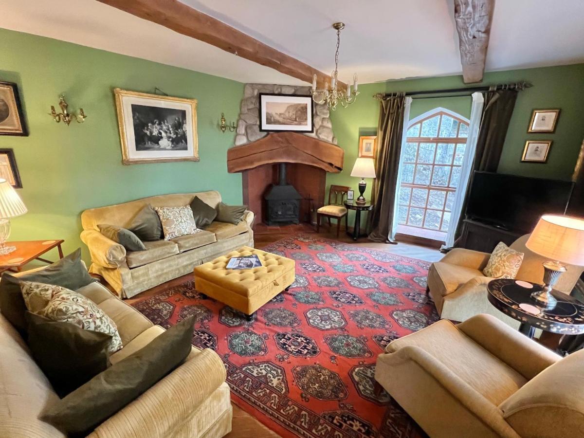Tan-Yr-Ogo Gate Lodge, Gwrych Castle Llanddulas Esterno foto
