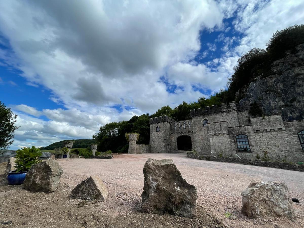 Tan-Yr-Ogo Gate Lodge, Gwrych Castle Llanddulas Esterno foto