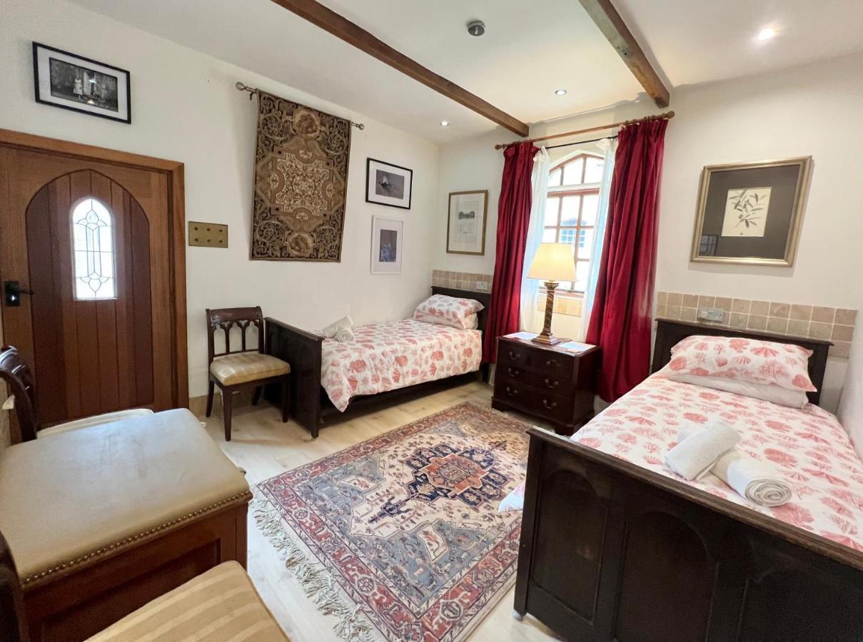 Tan-Yr-Ogo Gate Lodge, Gwrych Castle Llanddulas Esterno foto